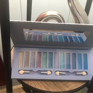 Icing eyeshadow palette